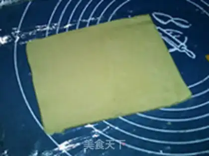 Make Mashed pea rolls step 3