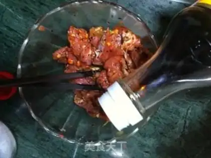 Make The lamb, the toothpick step 5