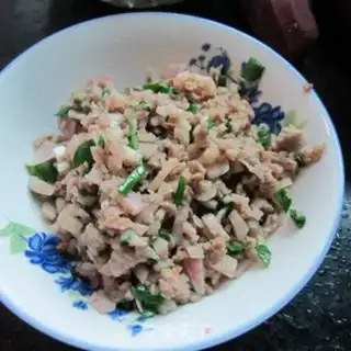 Make Tom step 5