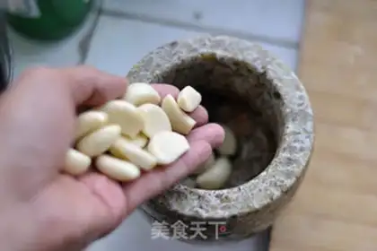 Make Garlic spinach eggs step 6
