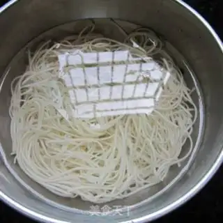 Make Tom step 7