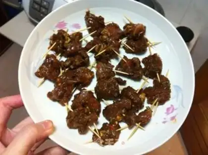 Make The lamb, the toothpick step 8
