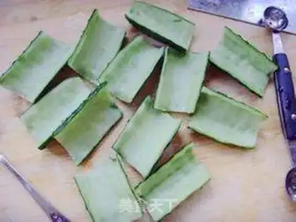 Make Sausage cucumber rolls step 3