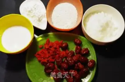 Make Red-tree cake step 0