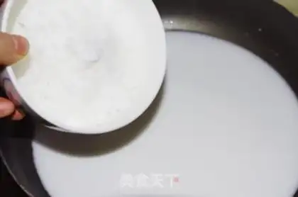 Make Red-tree cake step 6