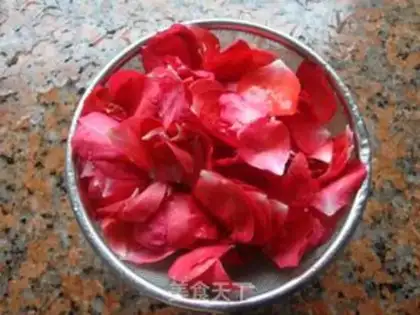 Make Homemade rose sauce step 1
