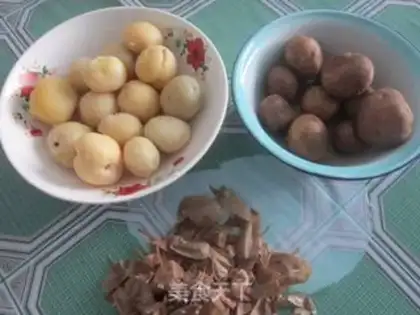 Make Spicy potatoes step 1