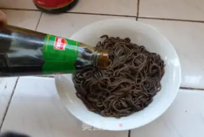 Make Spicy root powder step 6