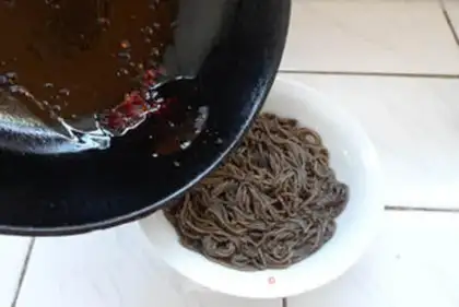 Make Spicy root powder step 8