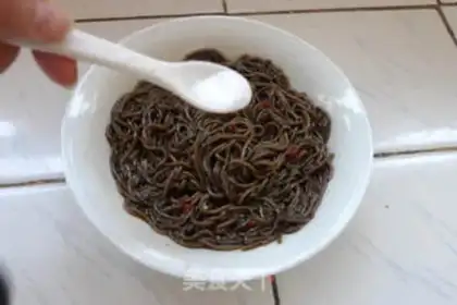 Make Spicy root powder step 10