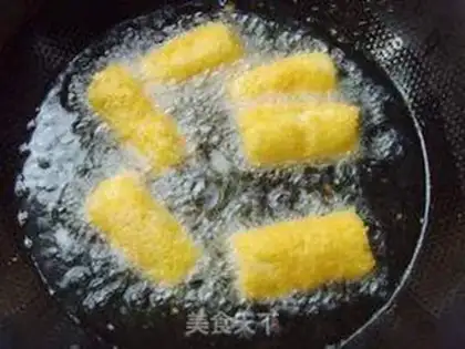Make Souffle banana rolls step 13