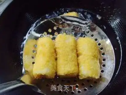 Make Souffle banana rolls step 14