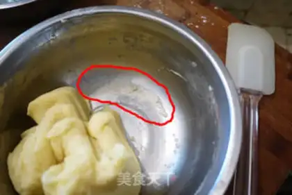 Make Mini-Blueberry Puff step 5