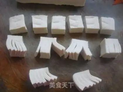 Make Fresh tofu soup step 1