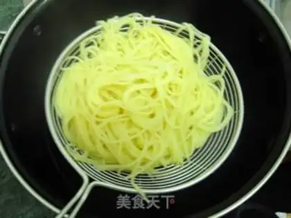 Make Tomato sauce with pasta step 2
