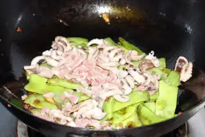 Make Four season beans fired step 5