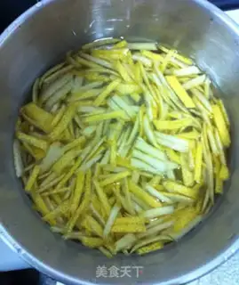 Make Homemade grapefruit honey tea step 0