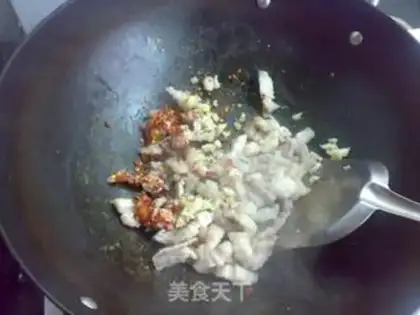 Make Tomato fried eggs step 2