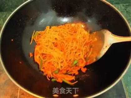 Make Tomato sauce with pasta step 8