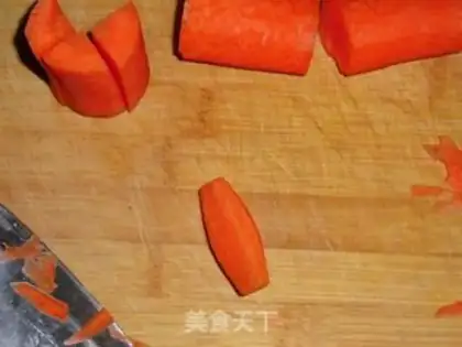 Make Sugar bun carrots step 1