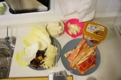 Make Korean sauce soup step 0