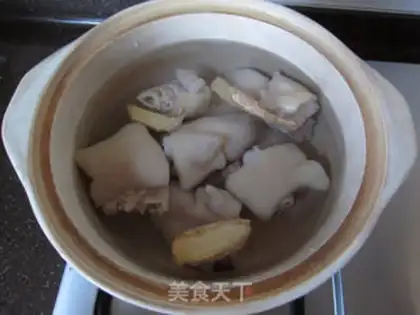 Make The peanuts and pig hoofs step 7