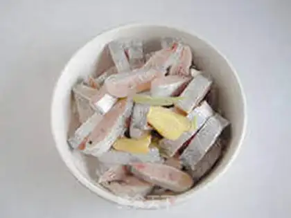 Make Two fresh prawns step 3
