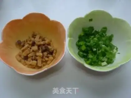 Make Garbage cake step 1