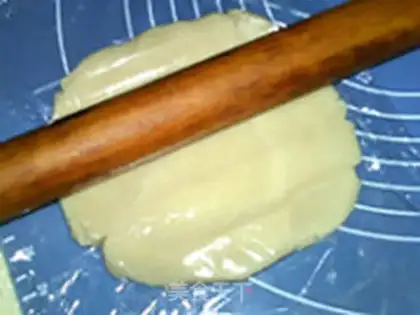 Make Sesame rolls step 3