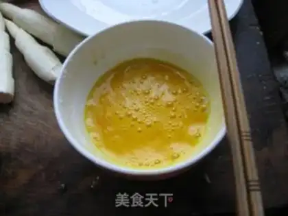 Make Egg fried rice step 1