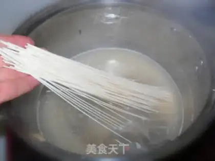 Make Pumpkin egg noodles step 1