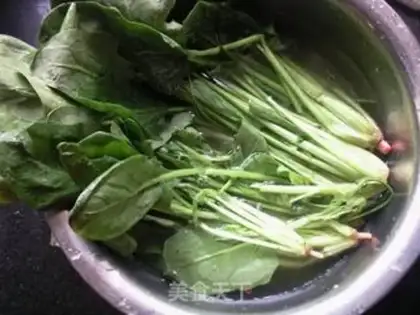 Make Peaches and vegetable congee step 0