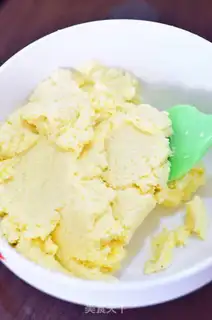 Make Coconut bread step 5