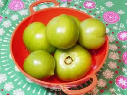 Make A fried green tomato step 0