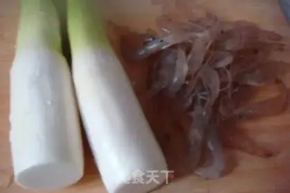 Make White, fried shrimp step 0