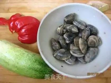 Make Old cucumber-crackers step 0