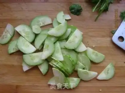 Make Pork cucumber soup step 2
