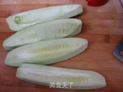 Make Old cucumber-crackers step 1