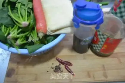 Make Old vinegar spinach step 0