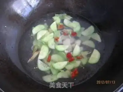 Make Pork cucumber soup step 5