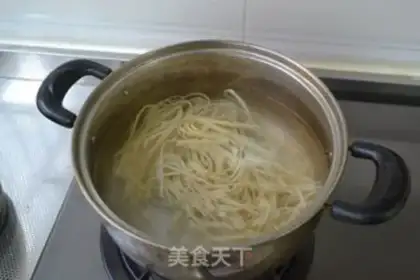 Make Old vinegar spinach step 3