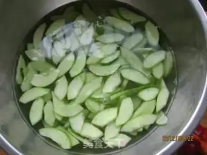 Make Old cucumber-crackers step 5