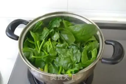 Make Old vinegar spinach step 4