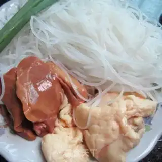 Make The rice line across the bridge step 0
