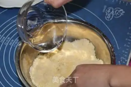 Make Strawberry butter tower step 2