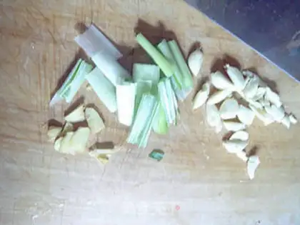 Make Garlic catfish step 2