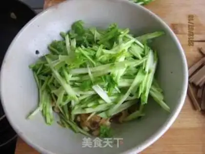 Make cucumber golden egg dry step 7