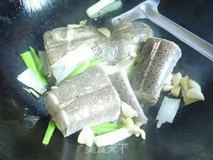 Make Garlic catfish step 5