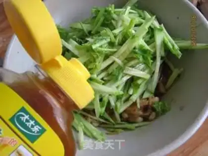 Make cucumber golden egg dry step 11
