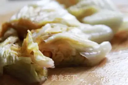 Make Spicy cabbage step 1